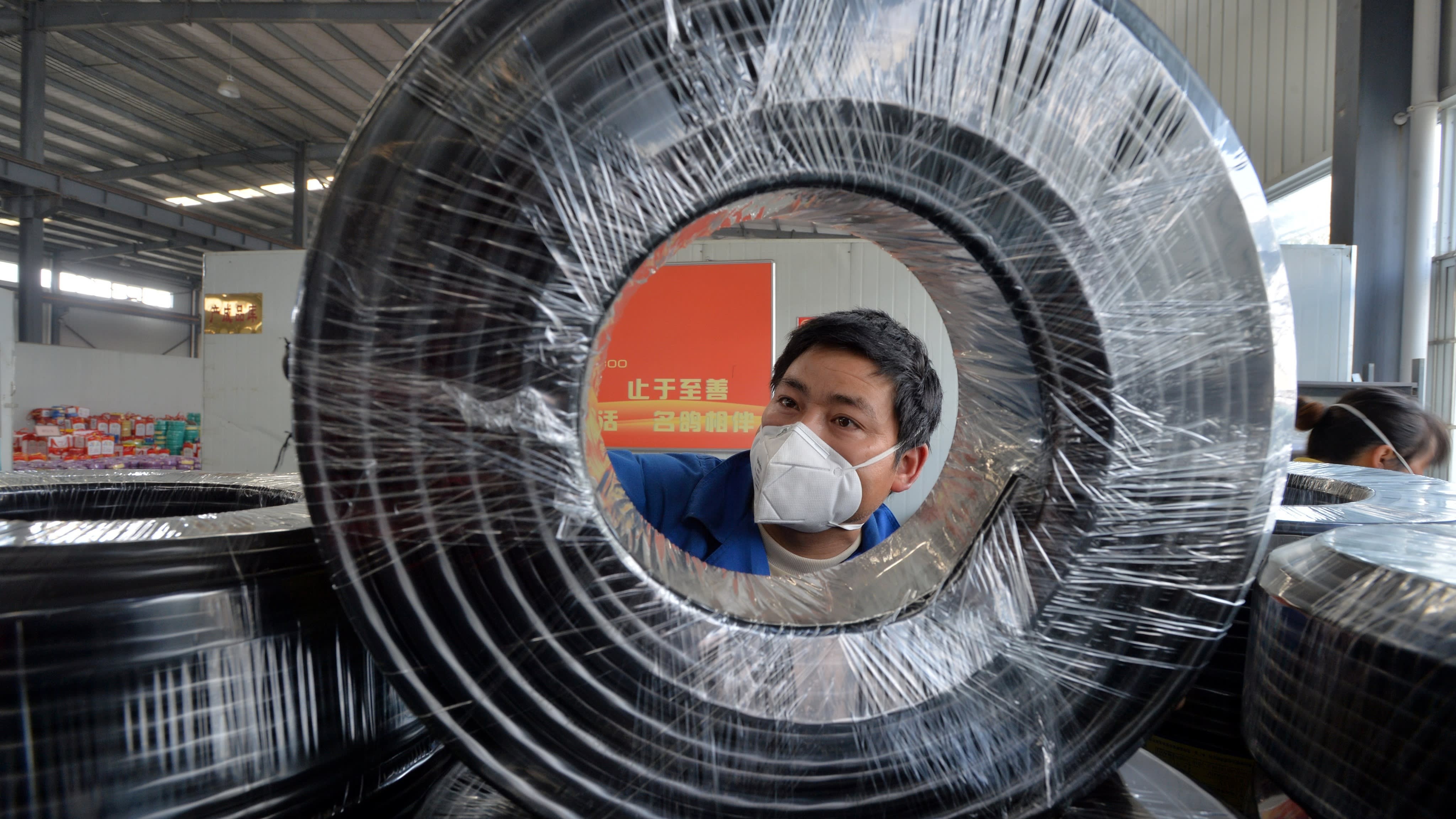 Cat giam luong anh 1