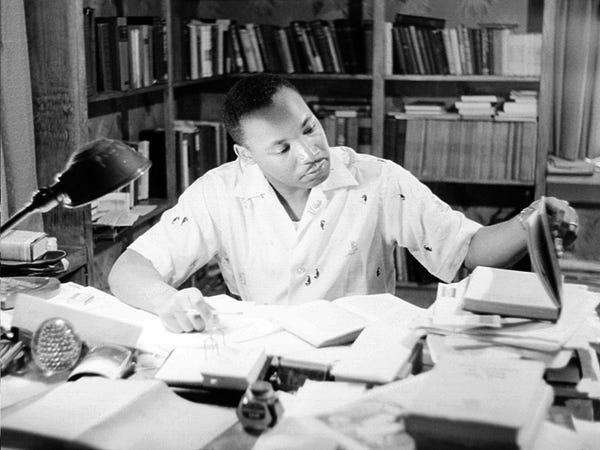 Lam viec tai nha trong dai dich anh 8