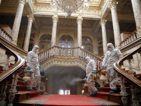 Du lich toan cau anh 6