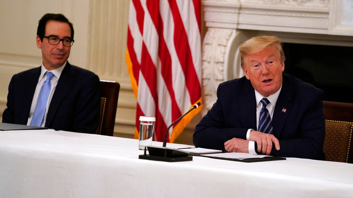 Tong thong Trump: Khong co gi phai voi vang tung them goi cuu tro hinh anh