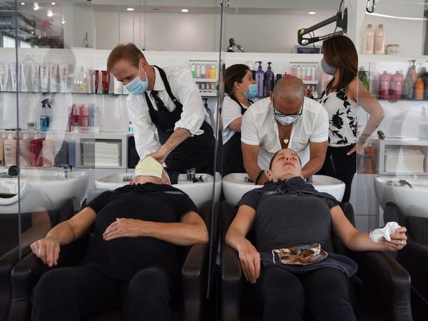 Gian cach xa hoi anh 14