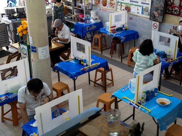 Gian cach xa hoi anh 2