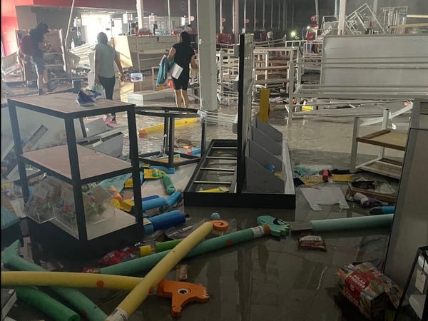 Bieu tinh o Minneapolis anh 7