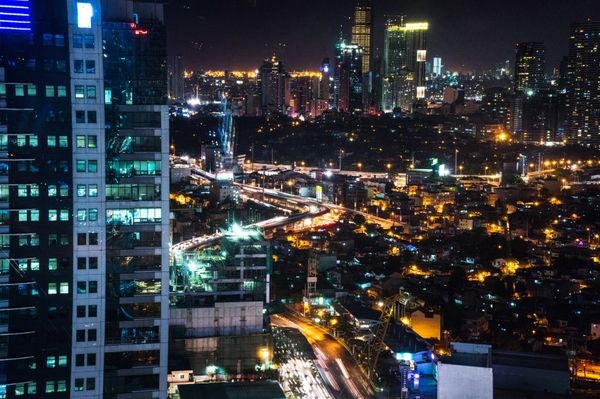 Philippines di dan tu thanh pho ve nong thon anh 1