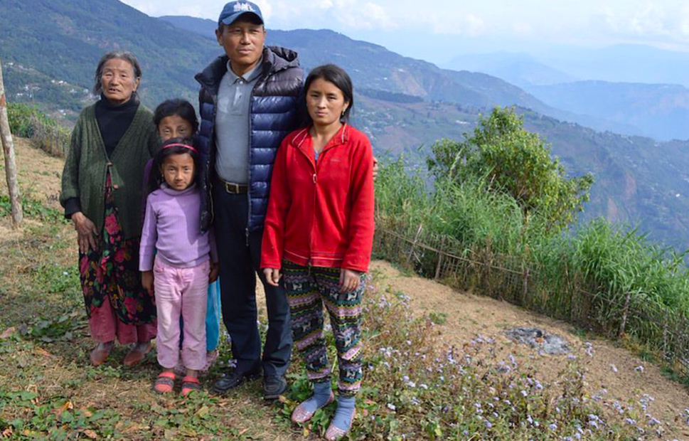 dua nhoi thuoc no tai An Do anh 2