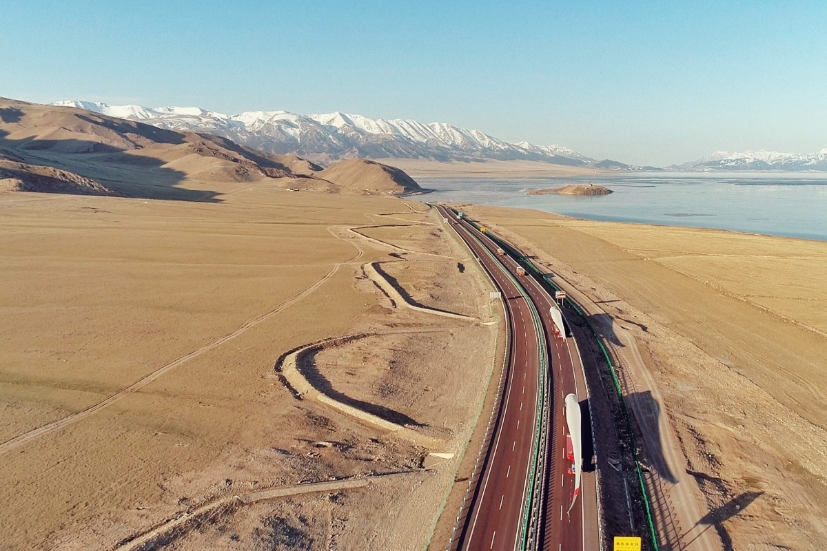 Bi My tay chay, Trung Quoc tim duong thoat kinh te o phia tay hinh anh