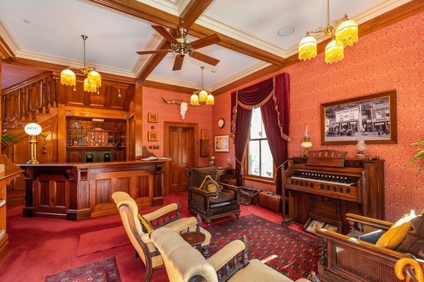 thi tran 7, 5 trieu USD anh 7