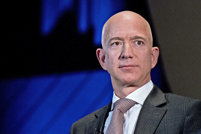 Sau vu ly hon dat gia, tai san cua Jeff Bezos van lap ky luc moi hinh anh