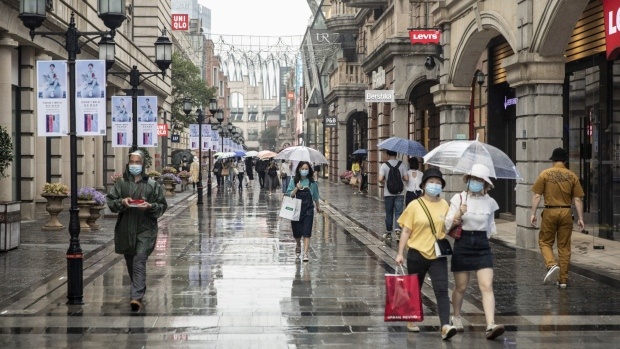 Sau 3 thang go lenh phong toa, kinh te Vu Han gio ra sao? hinh anh