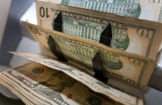 Xu huong tang cua dong USD suot 10 nam qua se ket thuc? hinh anh