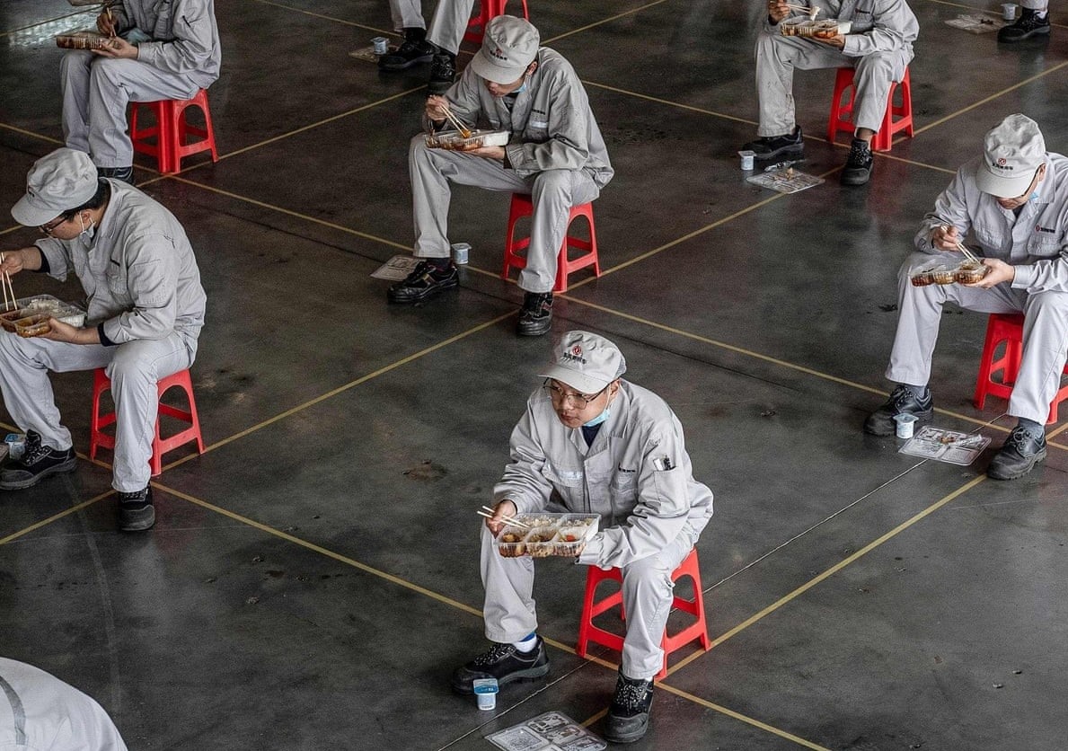 Kinh te Trung Quoc guong day nhung doi mat nhieu 'bong ma' de doa hinh anh