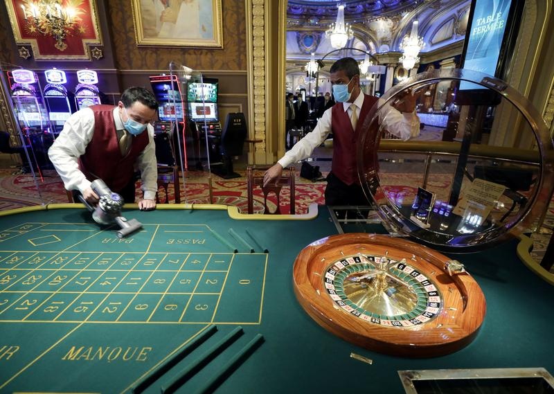 Tien Trung Quoc do vao co bac anh 1