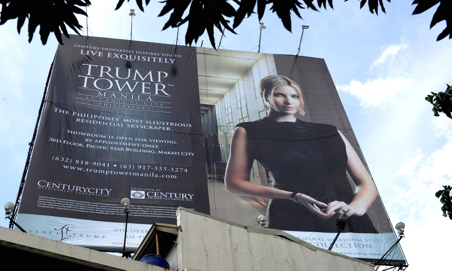 Ong Trump khong dong thue anh 2