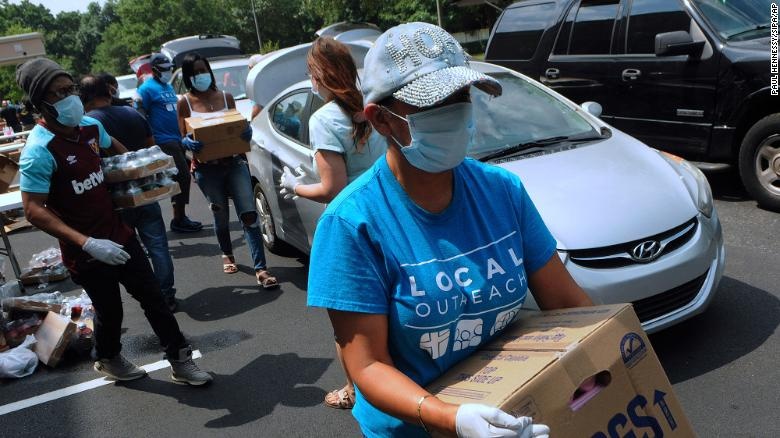 Nhieu nguoi My kiet que tinh than vi phai song dua vao phieu thuc pham hinh anh