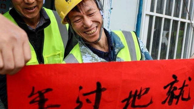 Cai Tet xa que cua hang tram trieu cong nhan Trung Quoc hinh anh