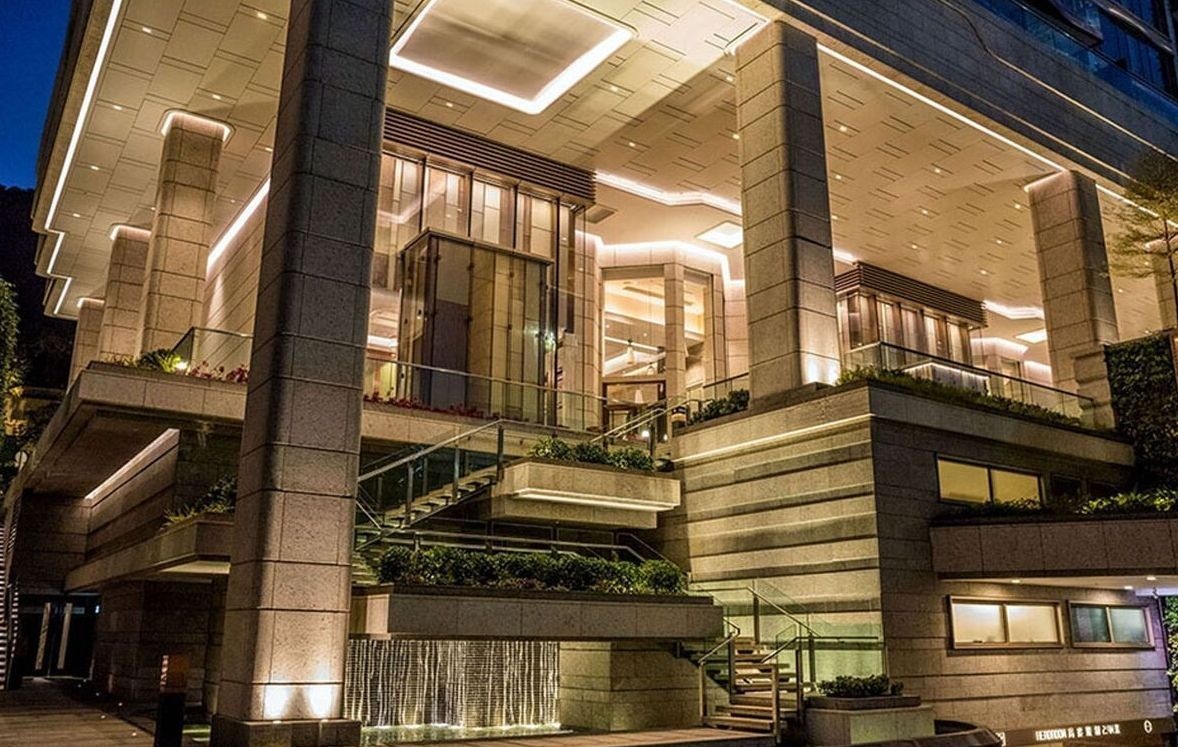 Can ho cao cap nhat chau A co gia 59 trieu USD hinh anh