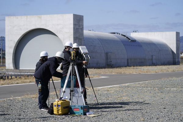 Tái thiết ảnh 6 Tai thiet anh 6