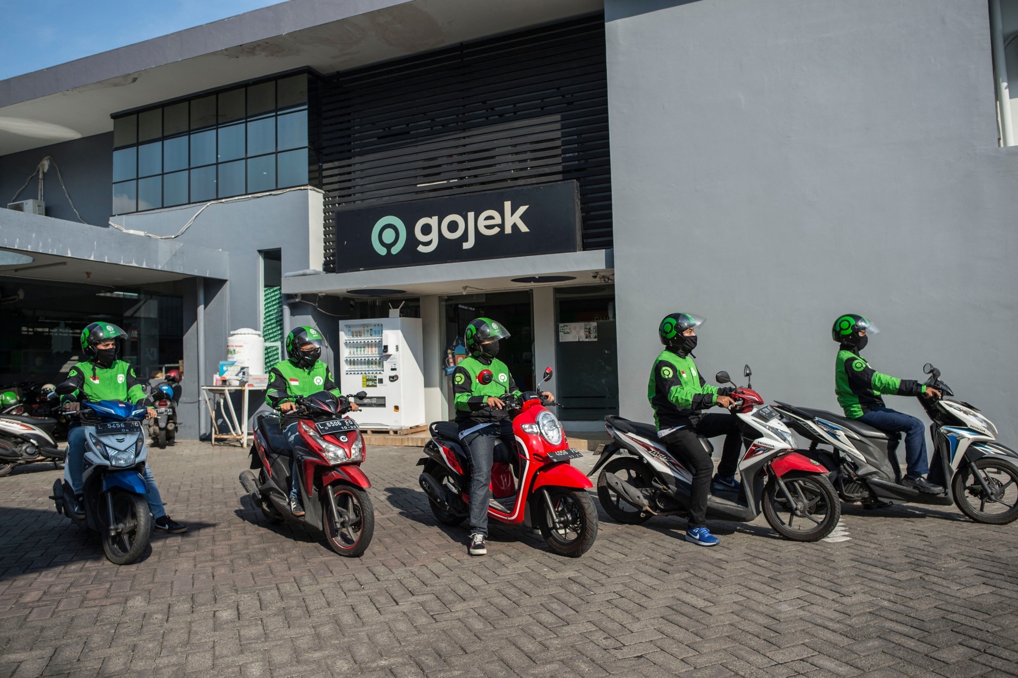 Grab va Gojek anh 1