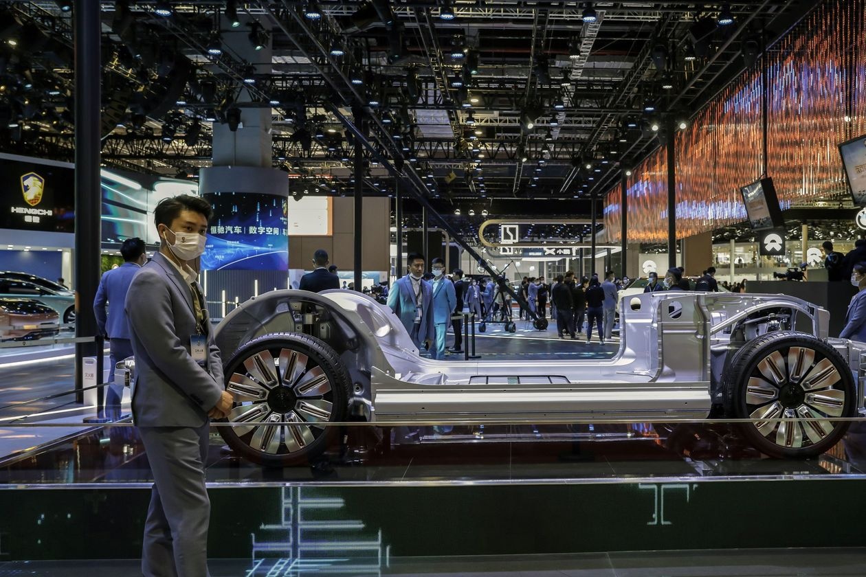 Tham vong oto dien mo ao cua de che bat dong san Trung Quoc hinh anh