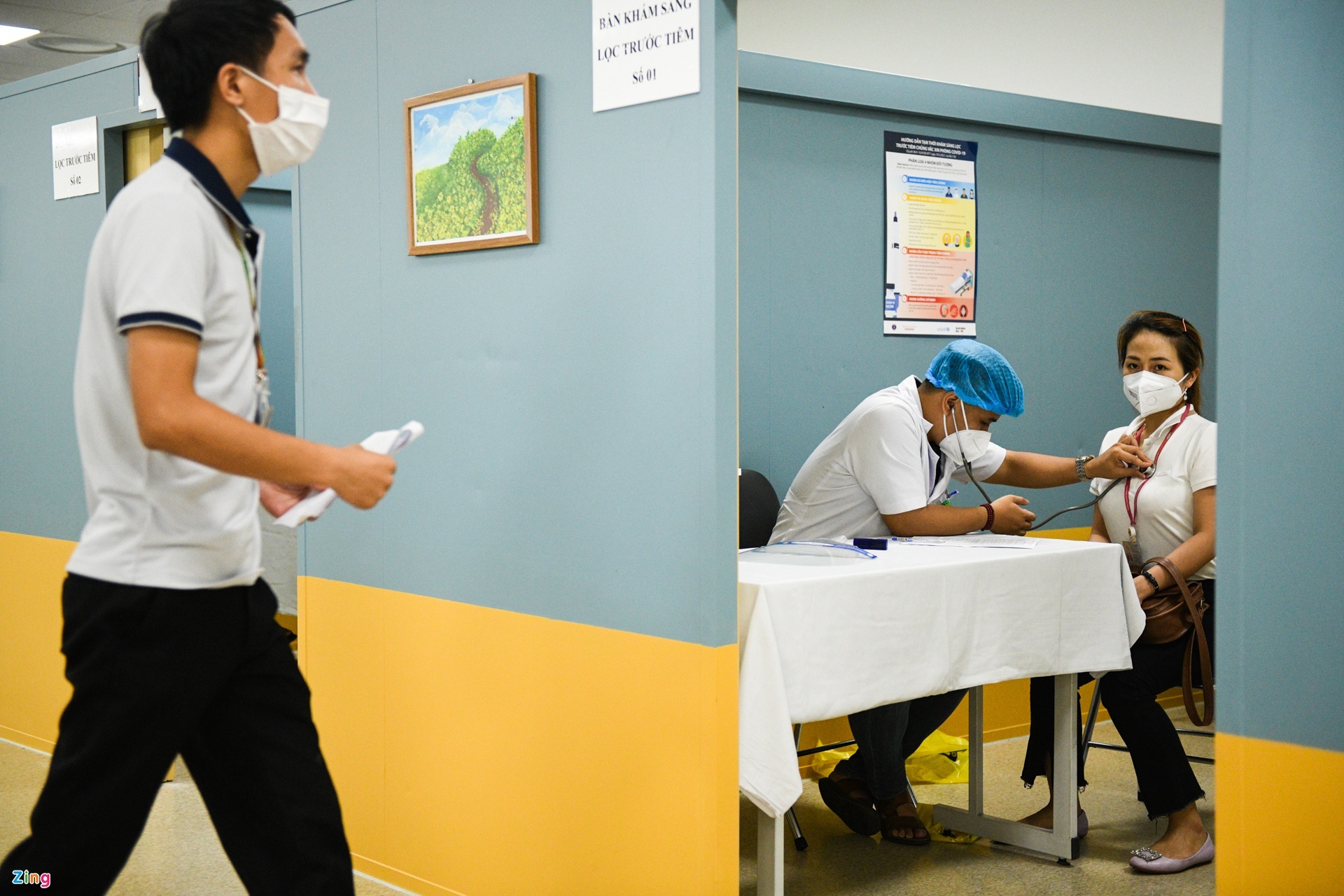 vaccine ngua Covid-19 anh 2