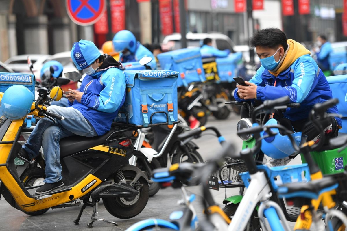 Tai xe giao do an anh 1