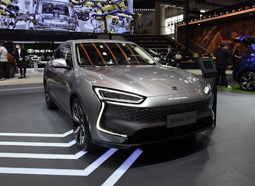 Doanh thu Huawei anh 2