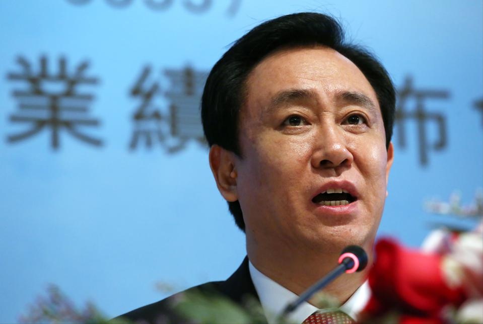 Vi sao ty phu Hua Gia An can bo tien tui tra no cho China Evergrande? hinh anh