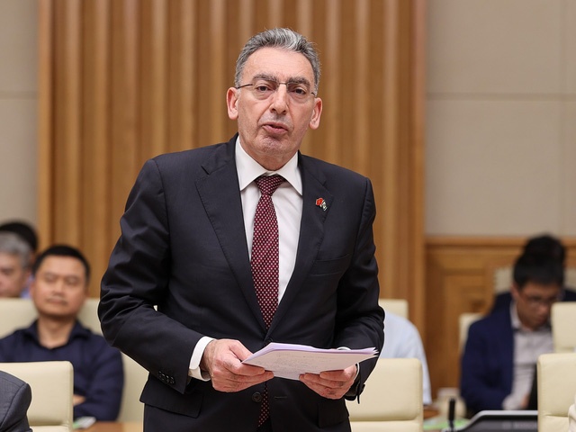 thi truong chung khoan anh 2