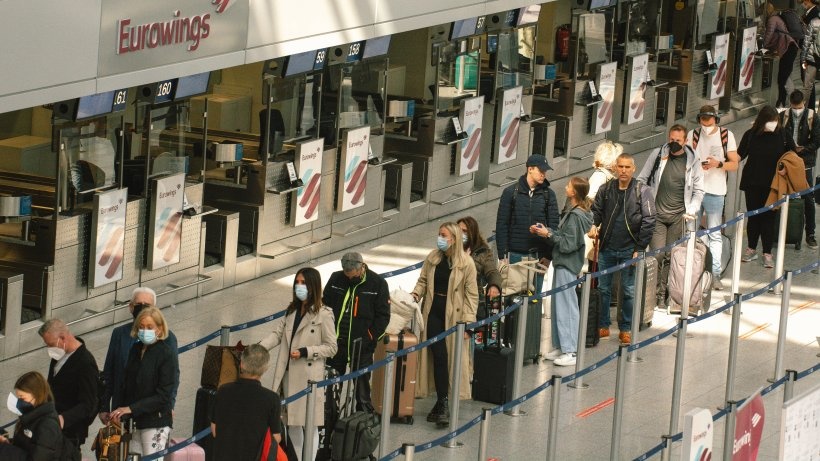 Canh hon loan cua cac san bay tren toan cau hinh anh