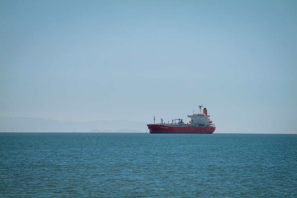 Cac chu tau van nhan van chuyen dau Nga vi loi cao hinh anh