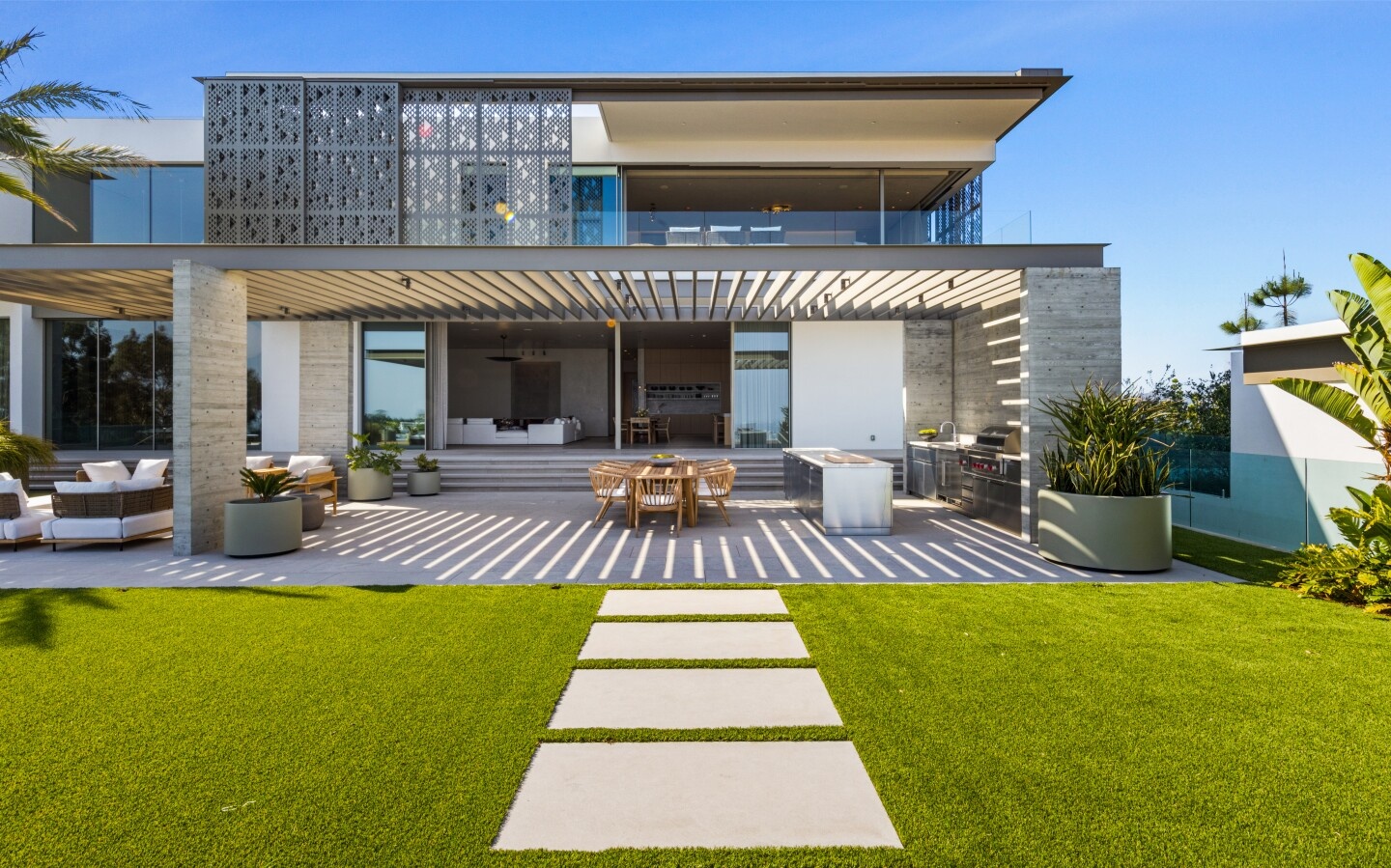 Ben trong biet thu 150 trieu USD cua ty phu My hinh anh