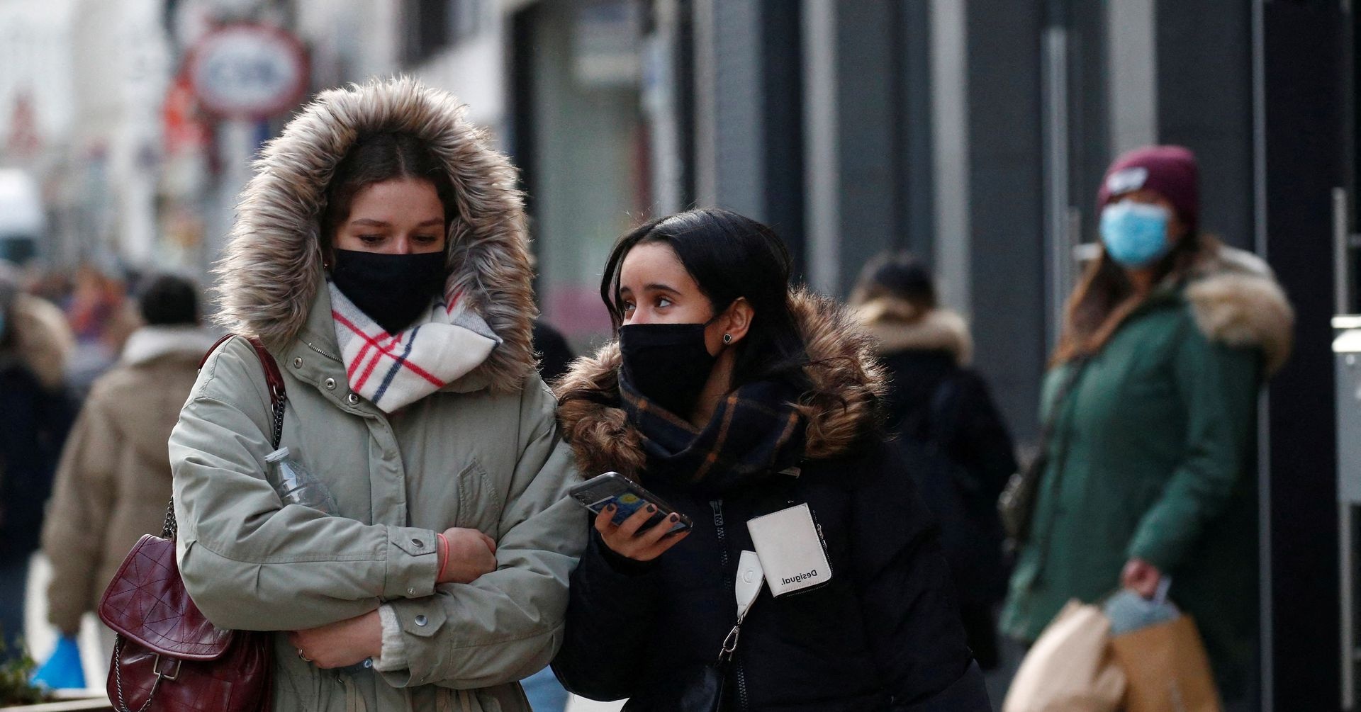 Tin hieu dang ngai cua kinh te toan cau hinh anh