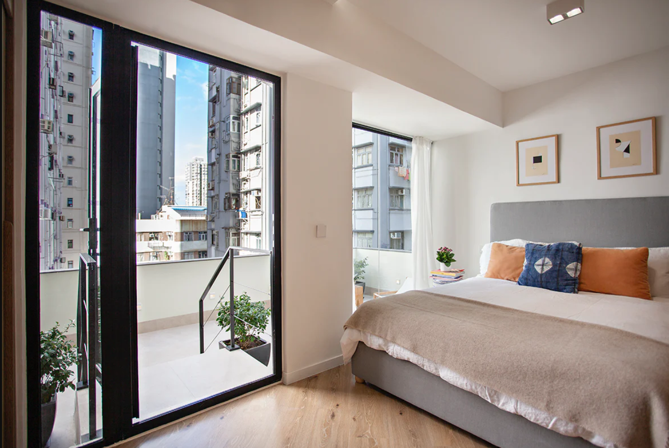 bất đống sản ảnh 2 bat dong san anh 2