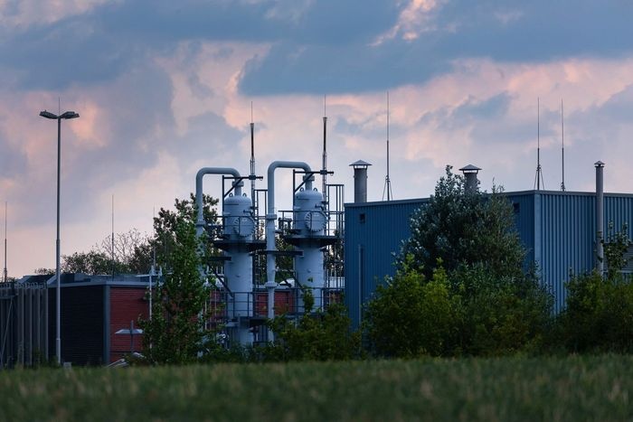 kinh te suy yeu anh 3