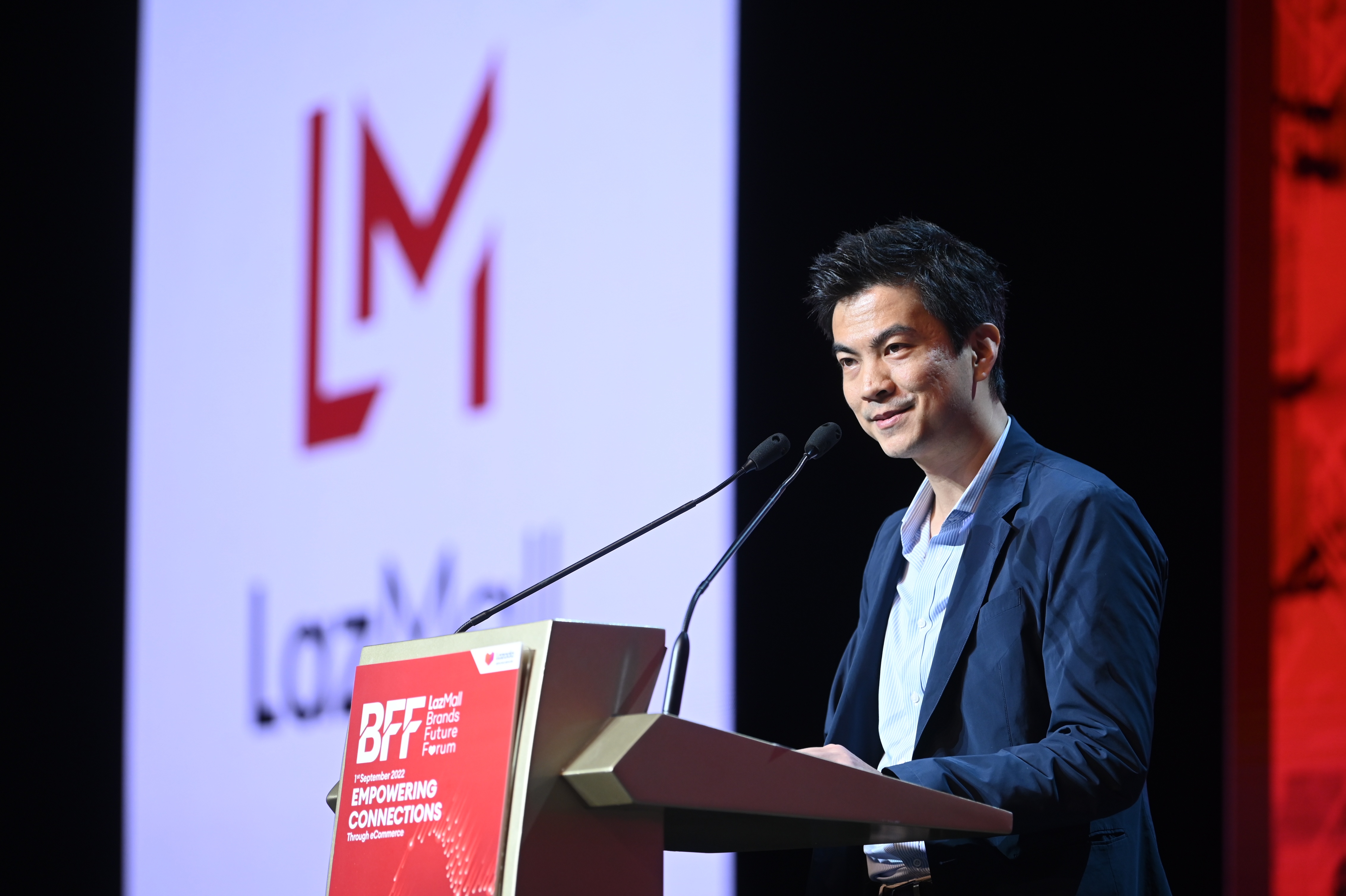 ceo lazada,  thuong mai dien tu anh 2