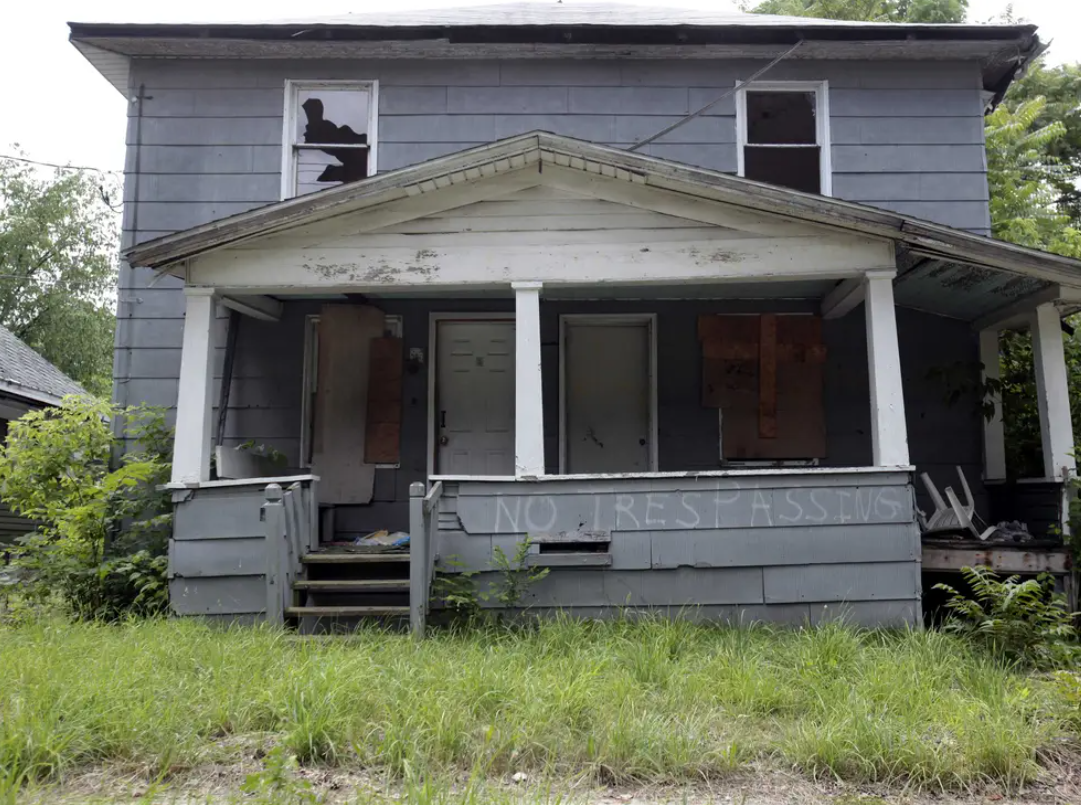 Hang trieu can ho bi bo khong o Nhat Ban hinh anh