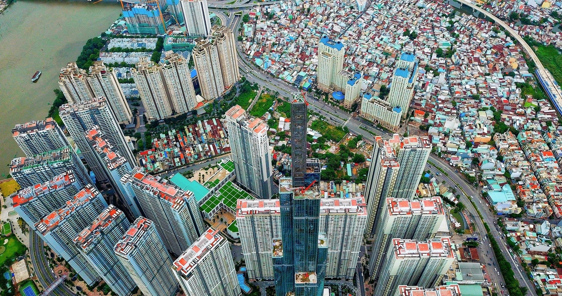 Doanh thu du lich tang gap 4 lan hinh anh