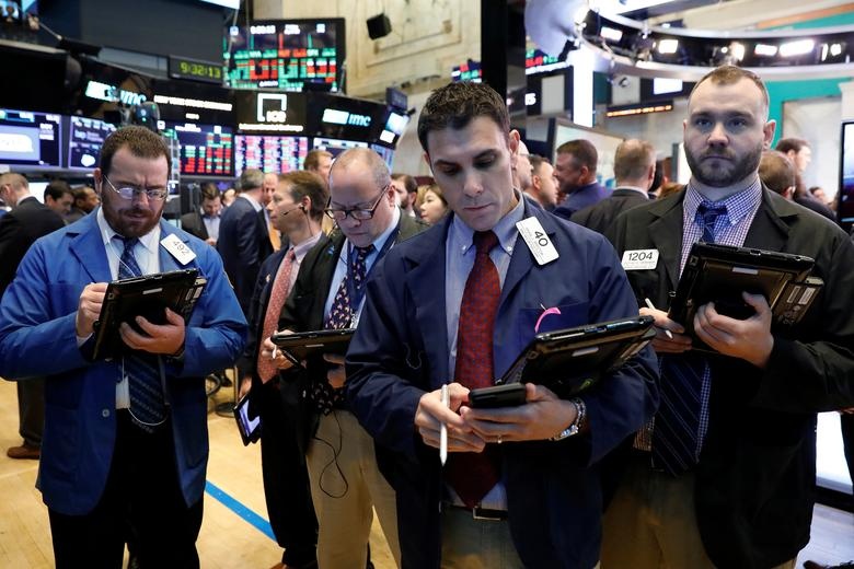 Pho Wall dang ngoi tren lua hinh anh