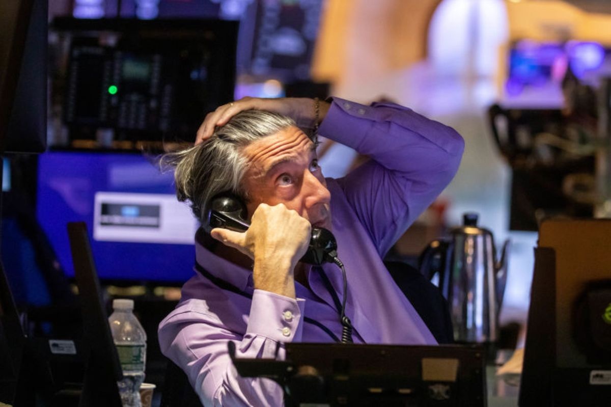 Pho Wall dung ngoi khong yen hinh anh