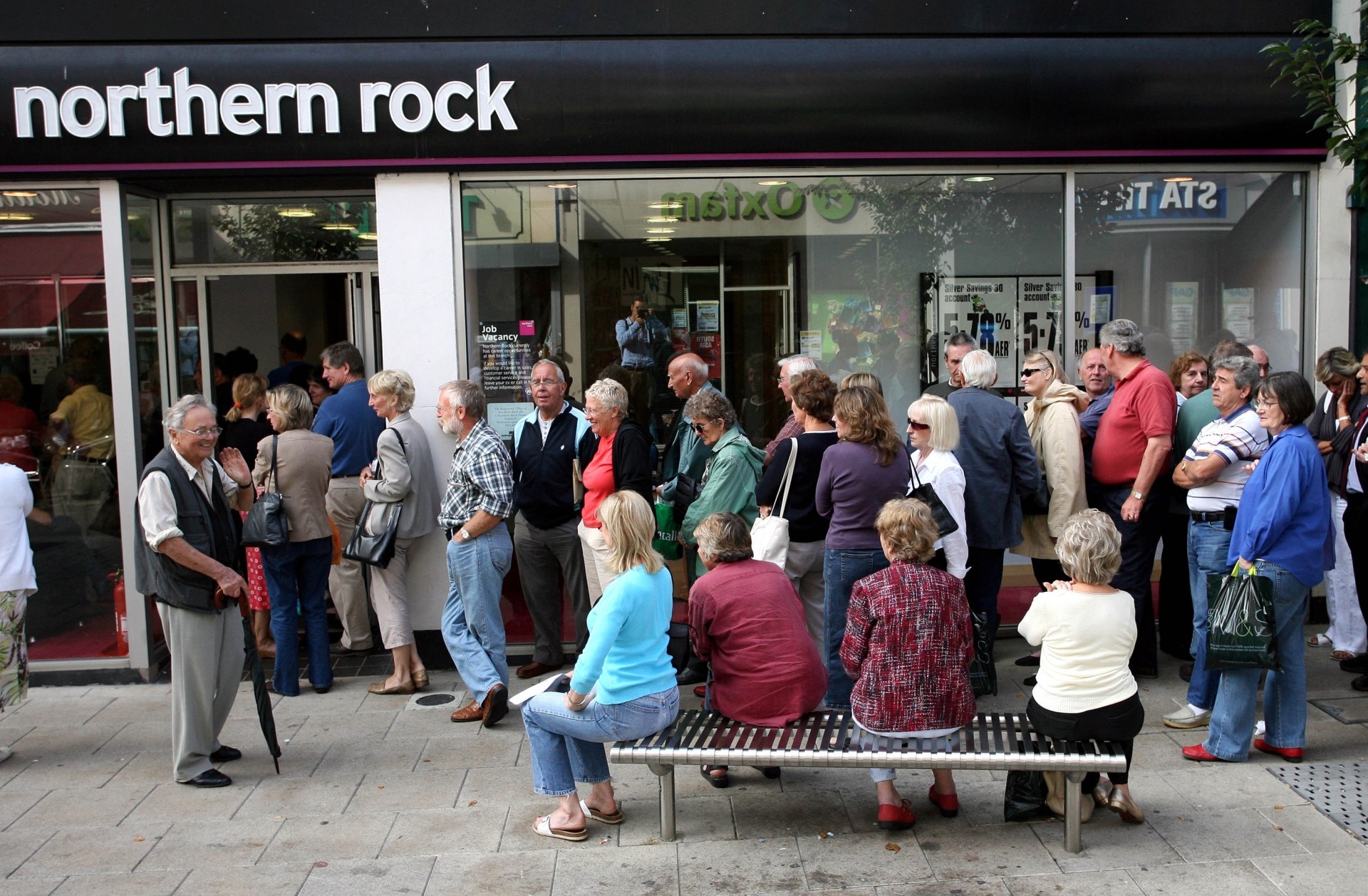 pha san ngan hang anh 1