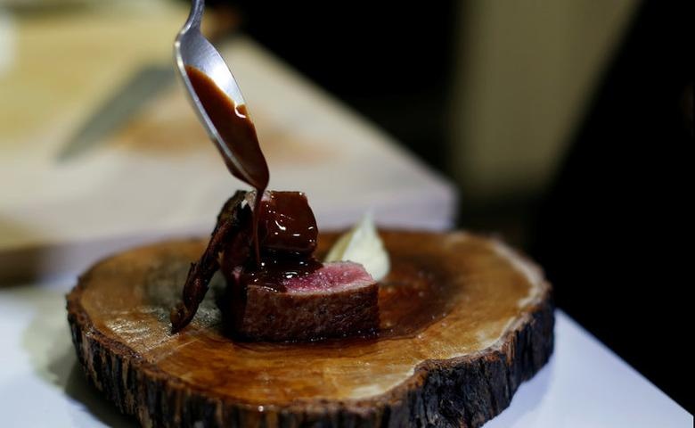 nha hang xa xi anh 3