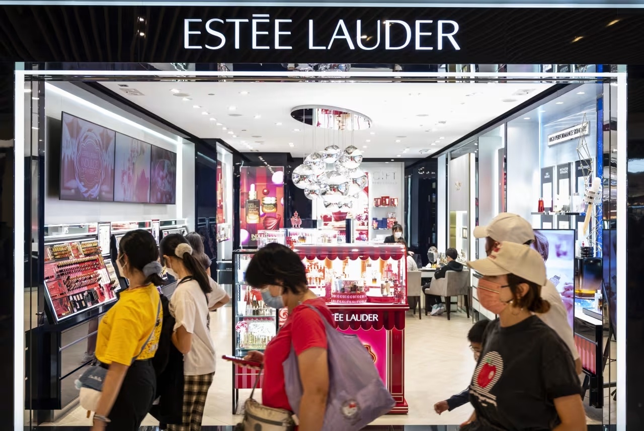 'Ga khong lo' my pham tim cach tai sinh sau 'cai bay Trung Quoc' hinh anh