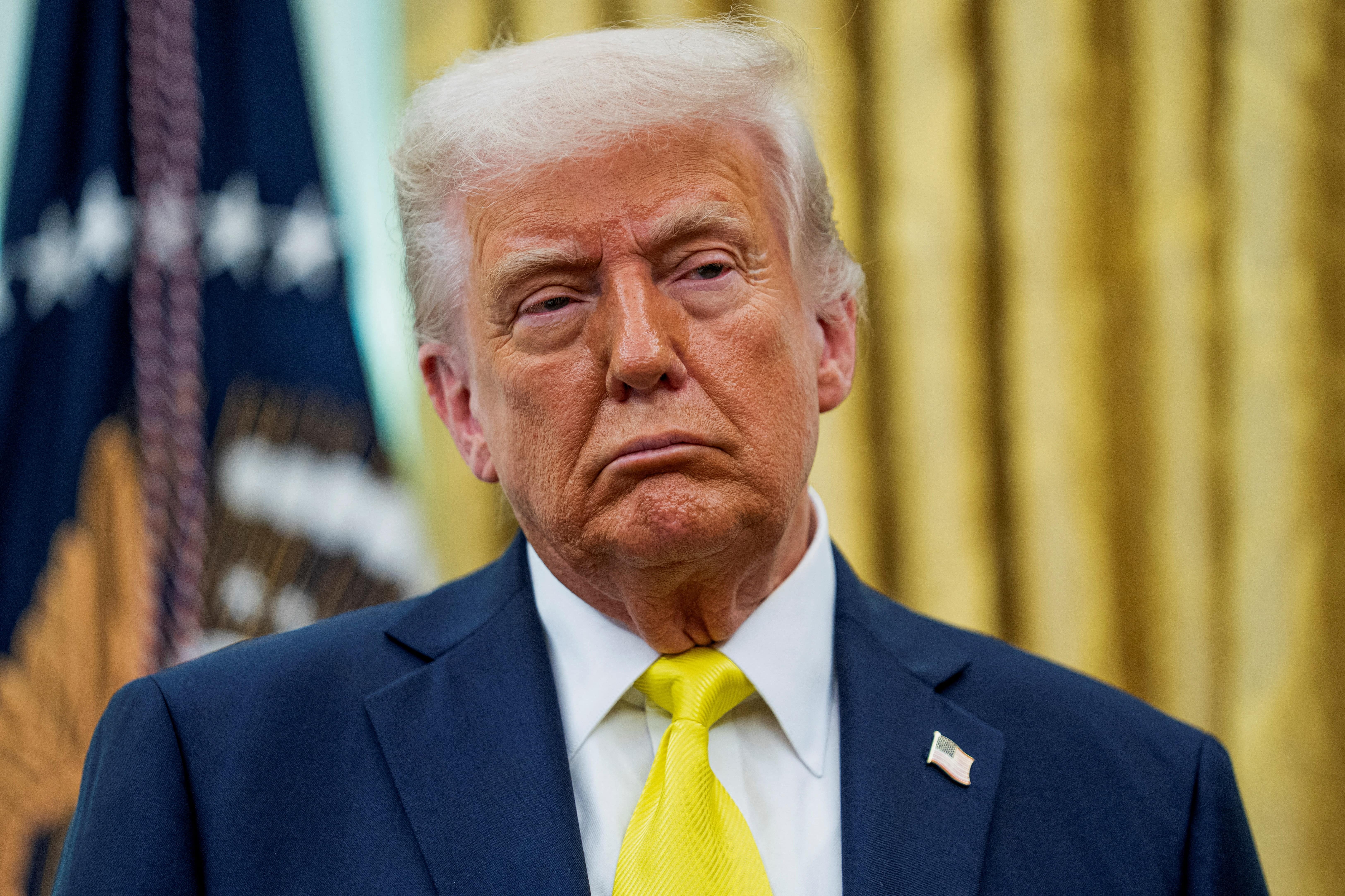 Ong Trump bat ngo cong bo 8 hinh thuc gian lan phi thue quan hinh anh