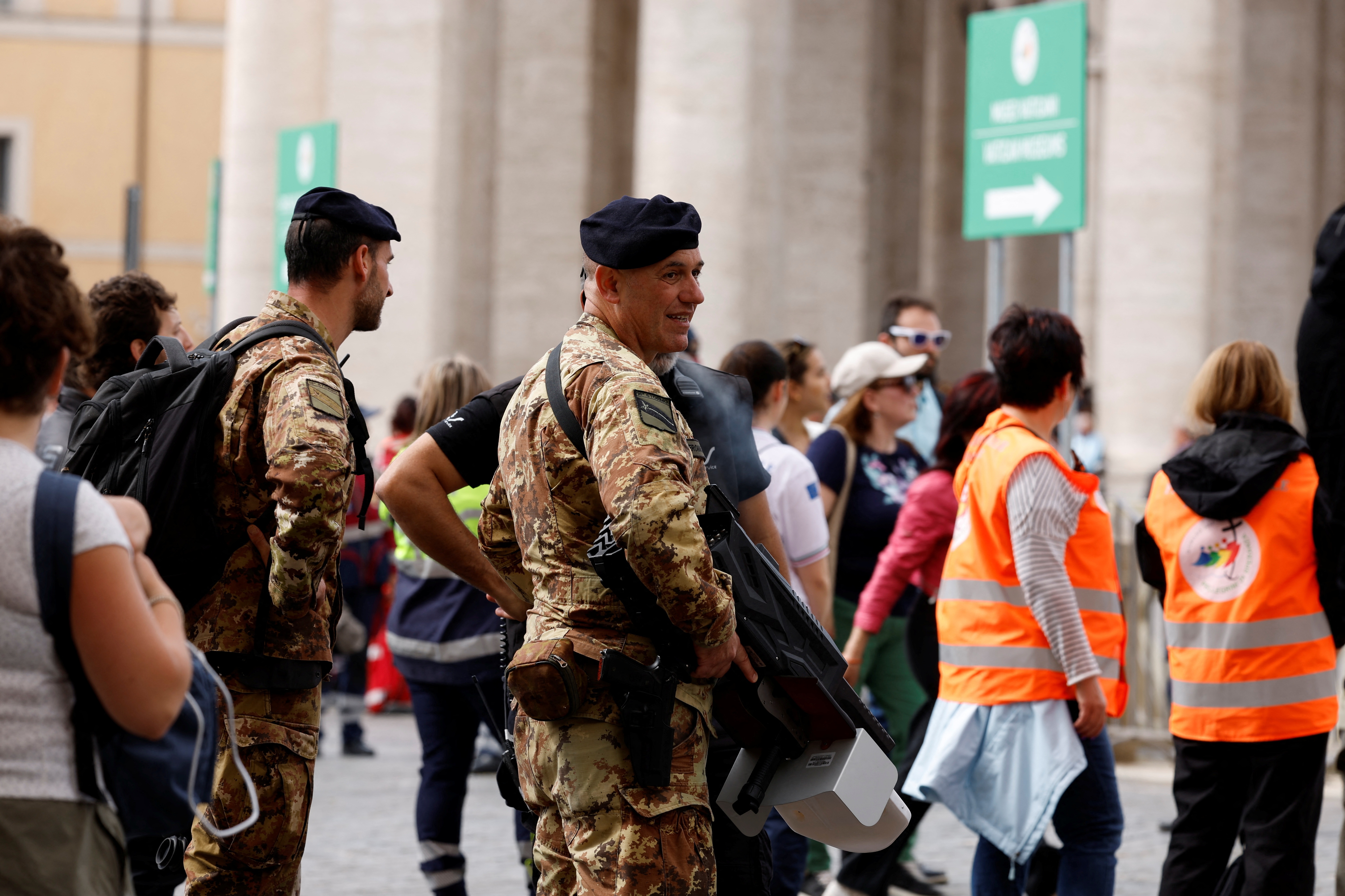 tan Giao hoang Leo XIV anh 4