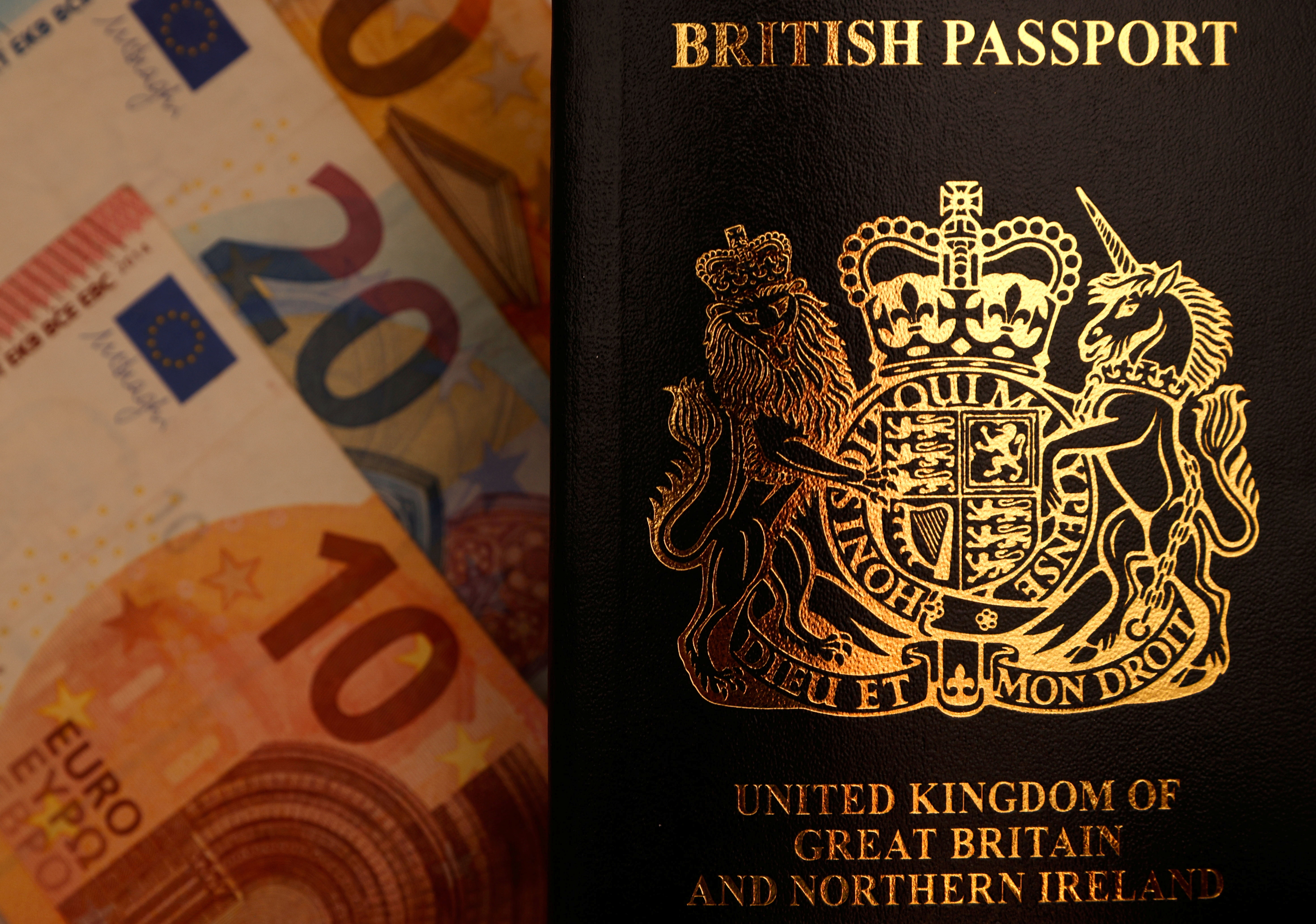 Nguoi My o at xin nhap tich Anh giua nhiem ky hai cua ong Trump hinh anh