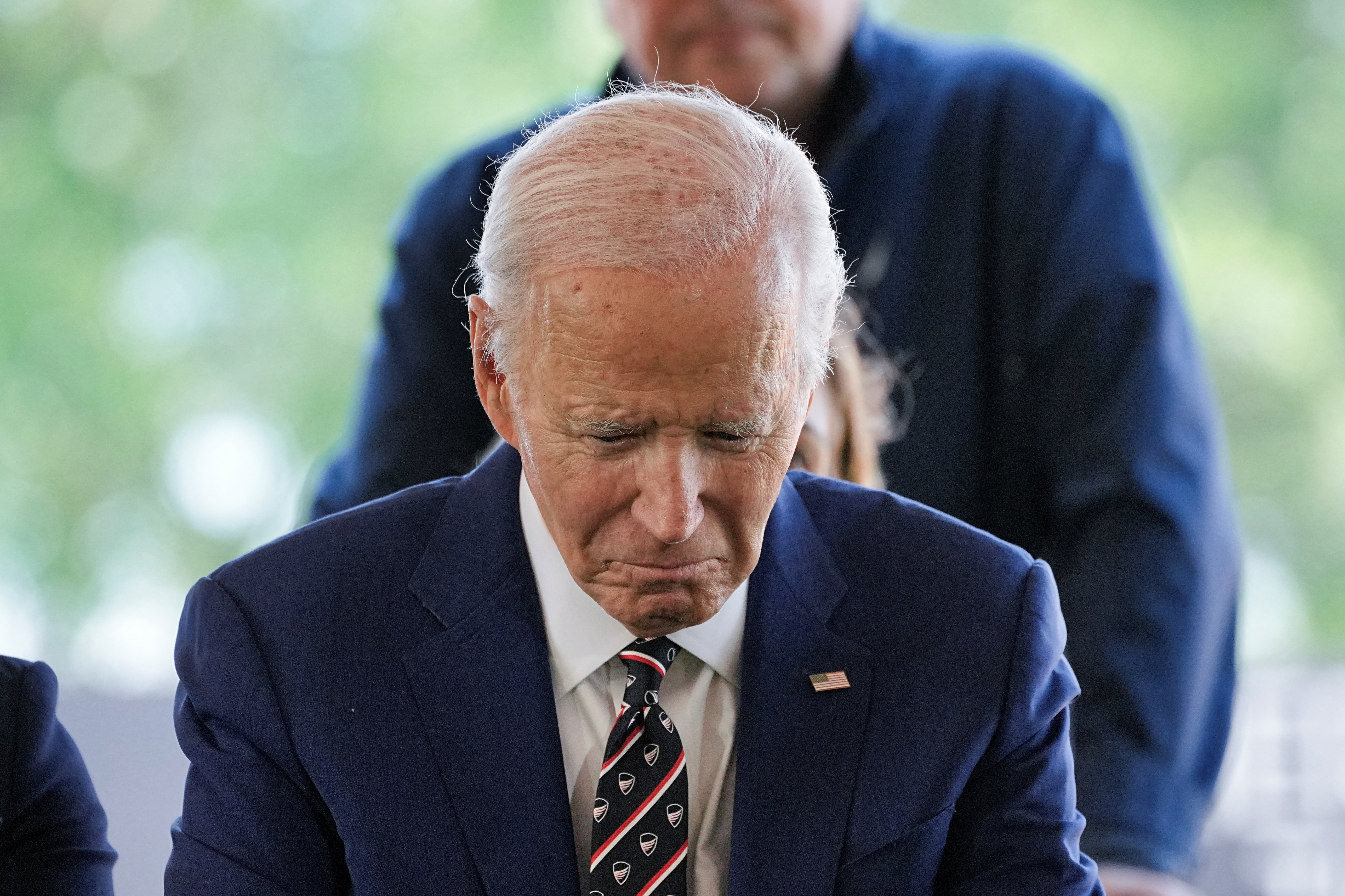 Ong Biden roi le trong lan xuat hien dau tien sau chan doan ung thu hinh anh