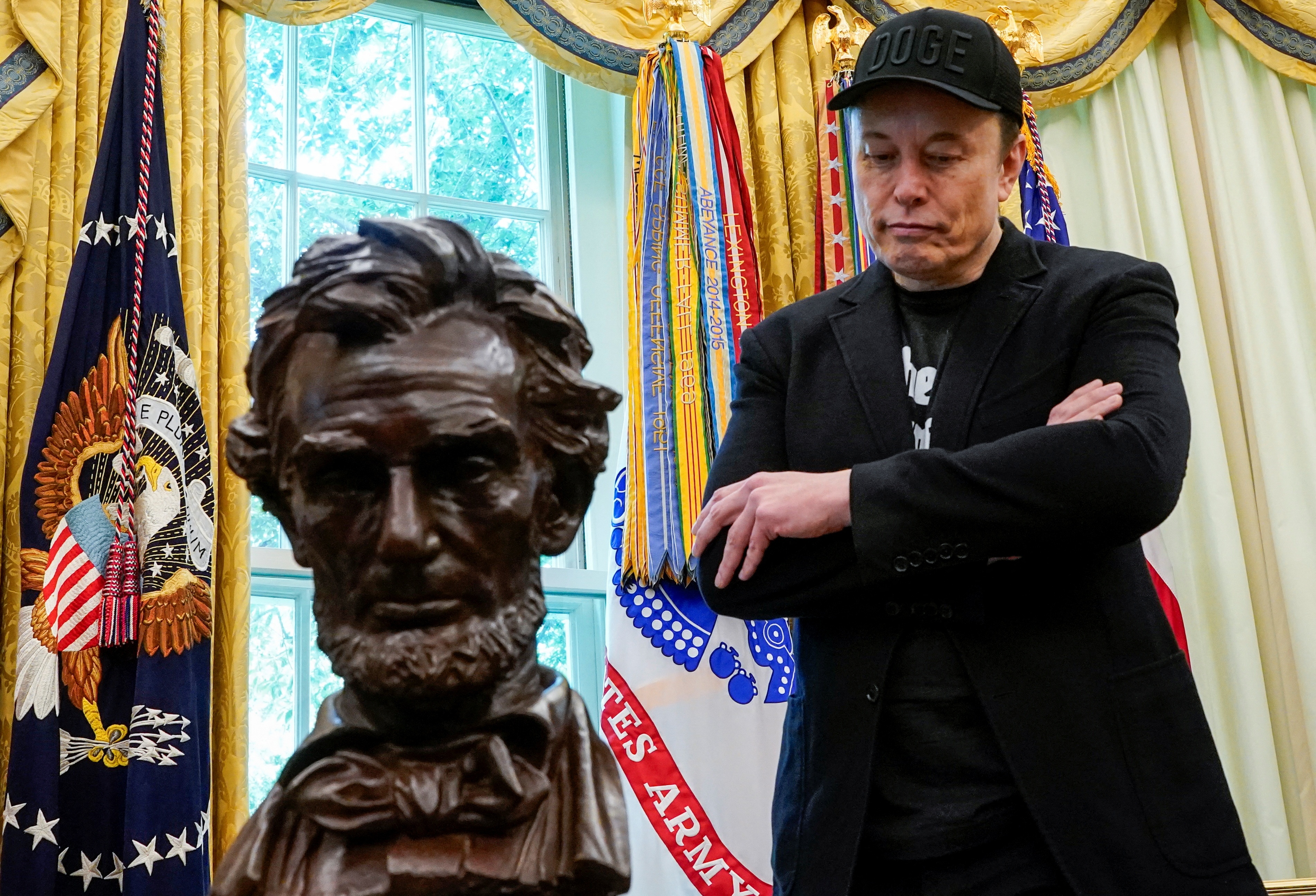 Elon Musk thua nhan hoi tiec vi cong kich ong Trump hinh anh