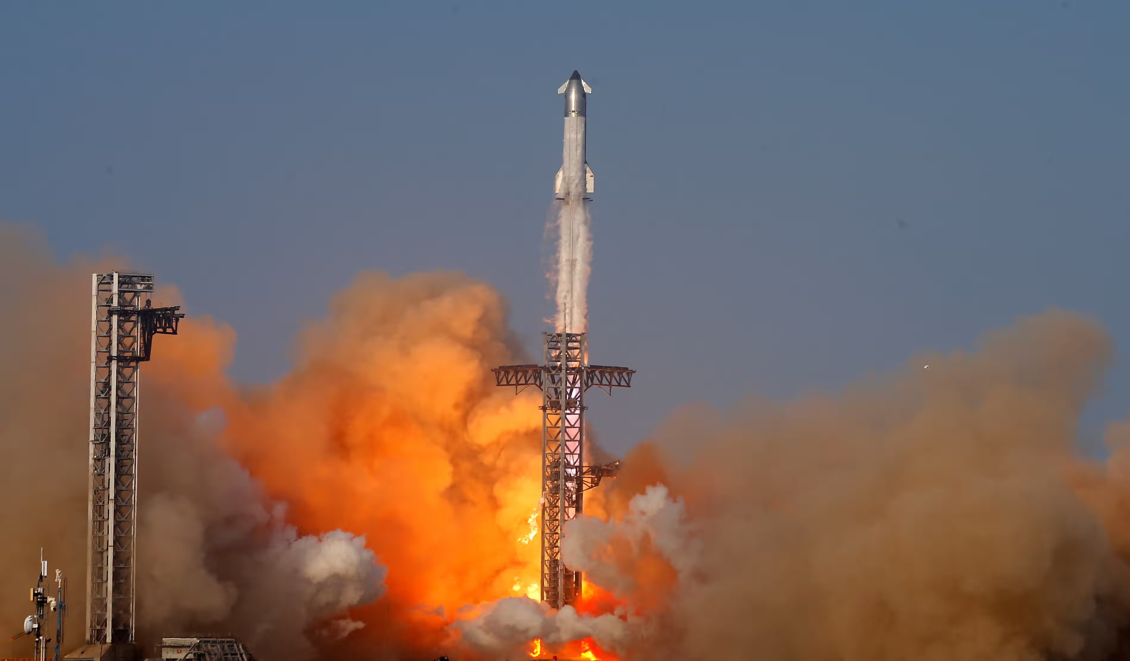 Ten lua Starship no gan bien gioi, Elon Musk bi Mexico doi kien hinh anh