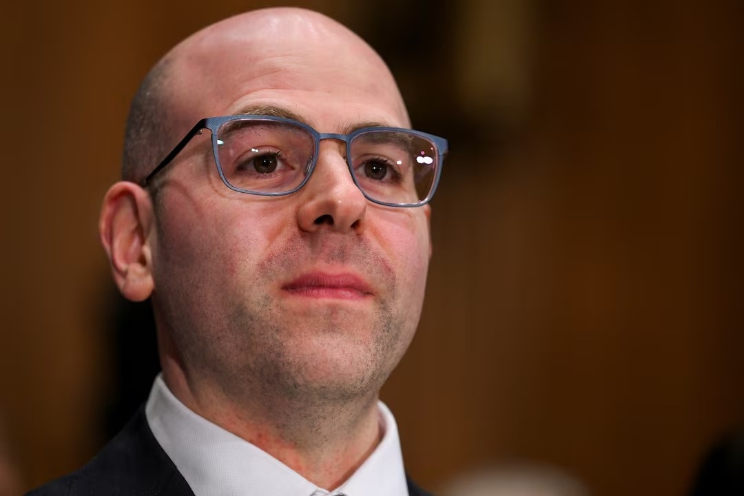 Ong Trump de cu 'quan bai' Stephen Miran vao Fed hinh anh