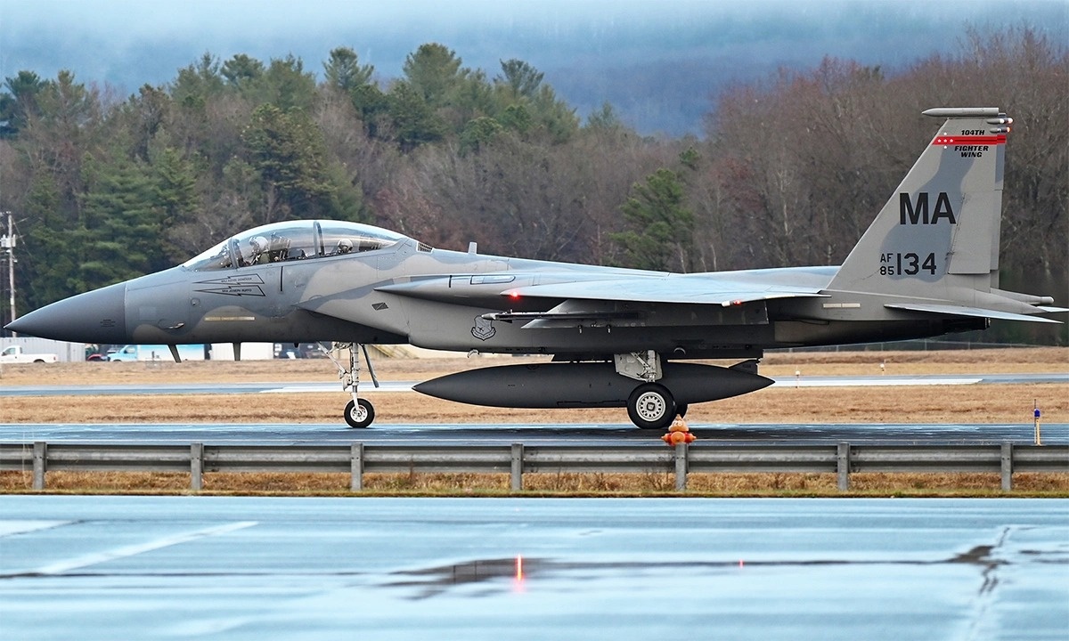 Si quan bat ngo bi vang khoi tiem kich My hinh anh